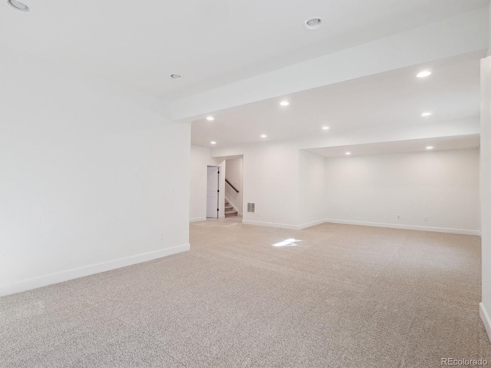 MLS Image #25 for 24520 e 36th avenue,aurora, Colorado