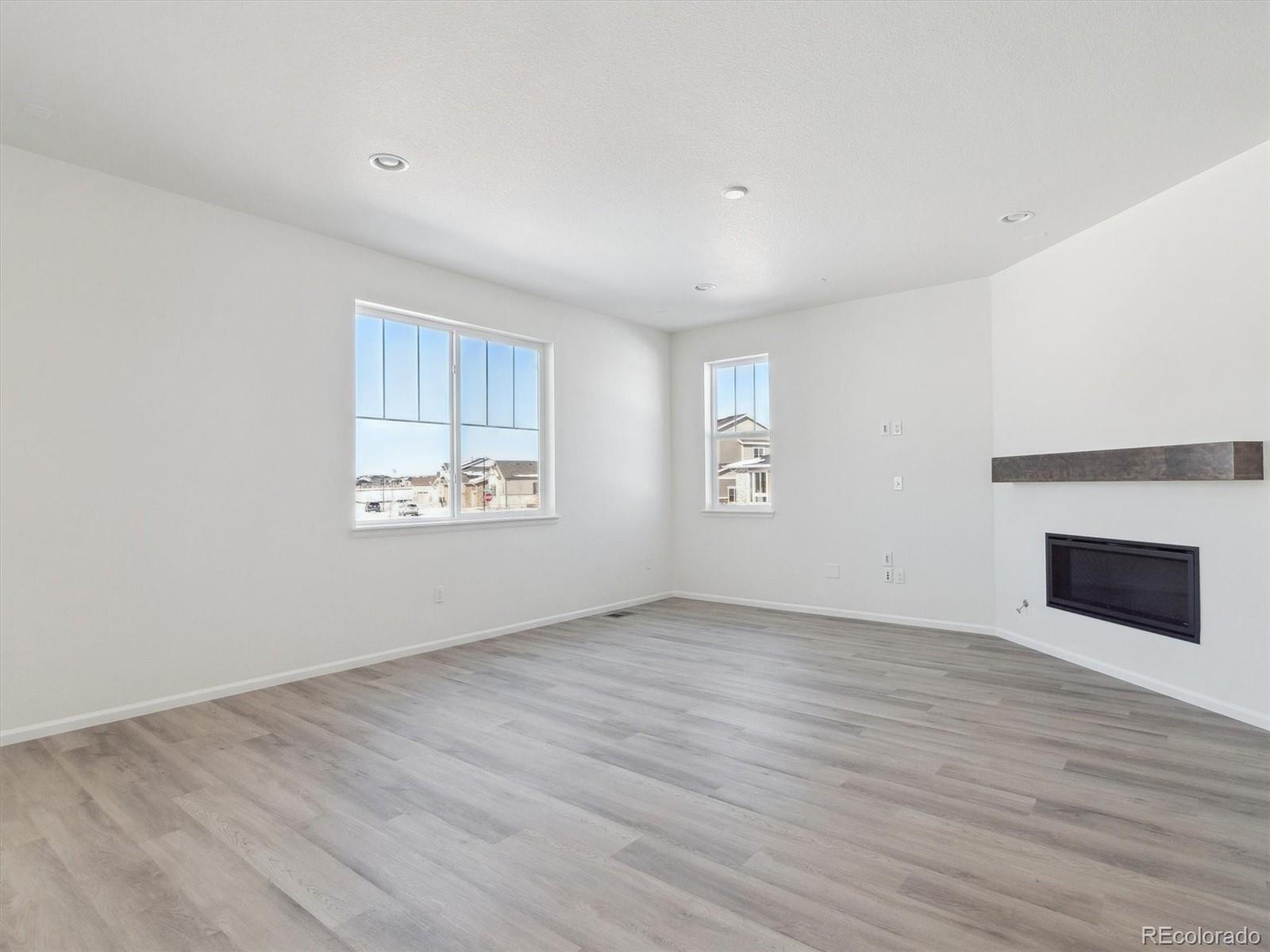 MLS Image #3 for 24520 e 36th avenue,aurora, Colorado