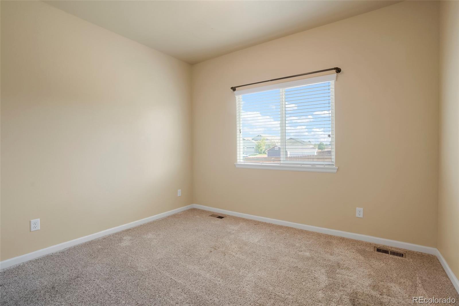 MLS Image #10 for 914  pioneer drive,milliken, Colorado
