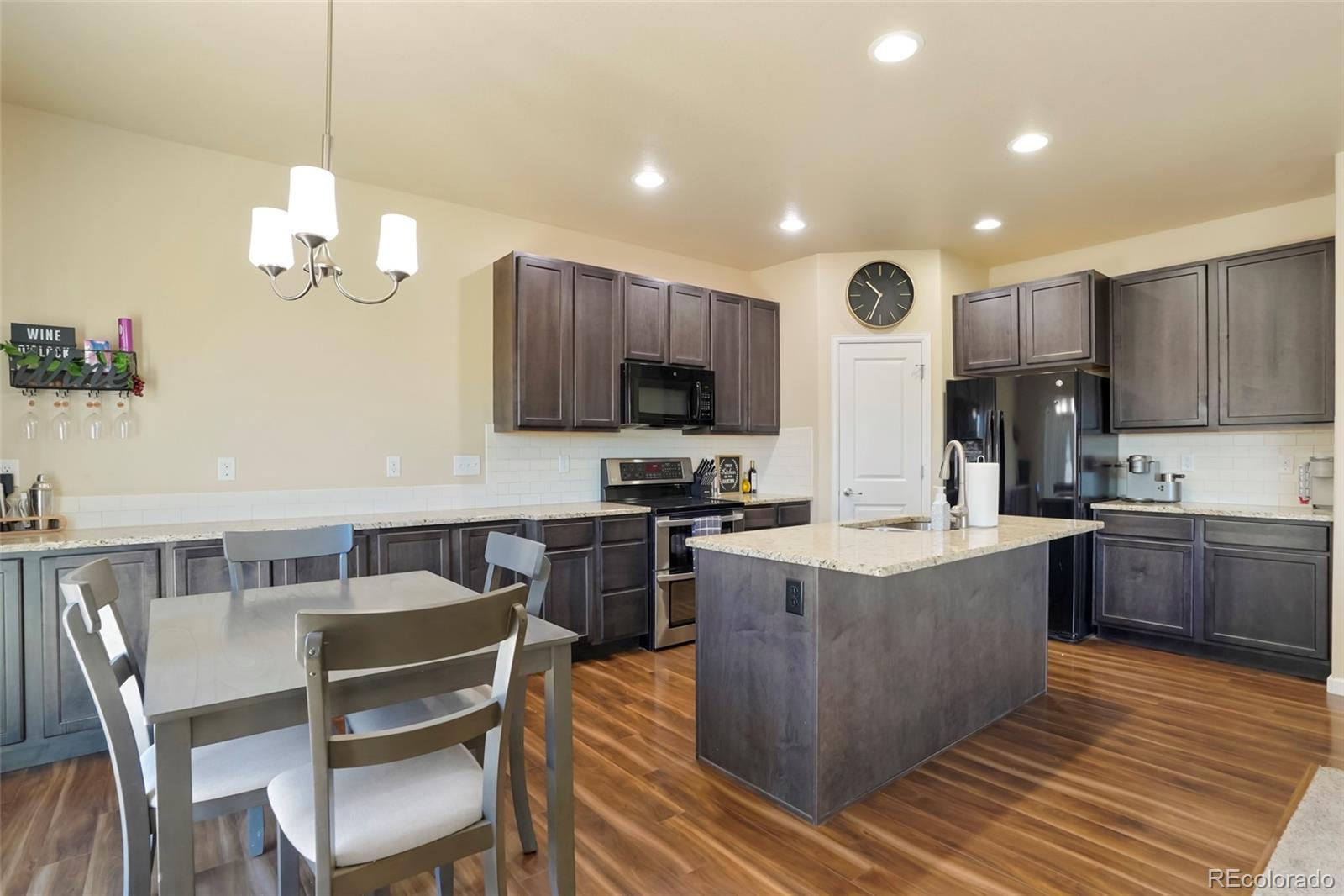MLS Image #15 for 914  pioneer drive,milliken, Colorado
