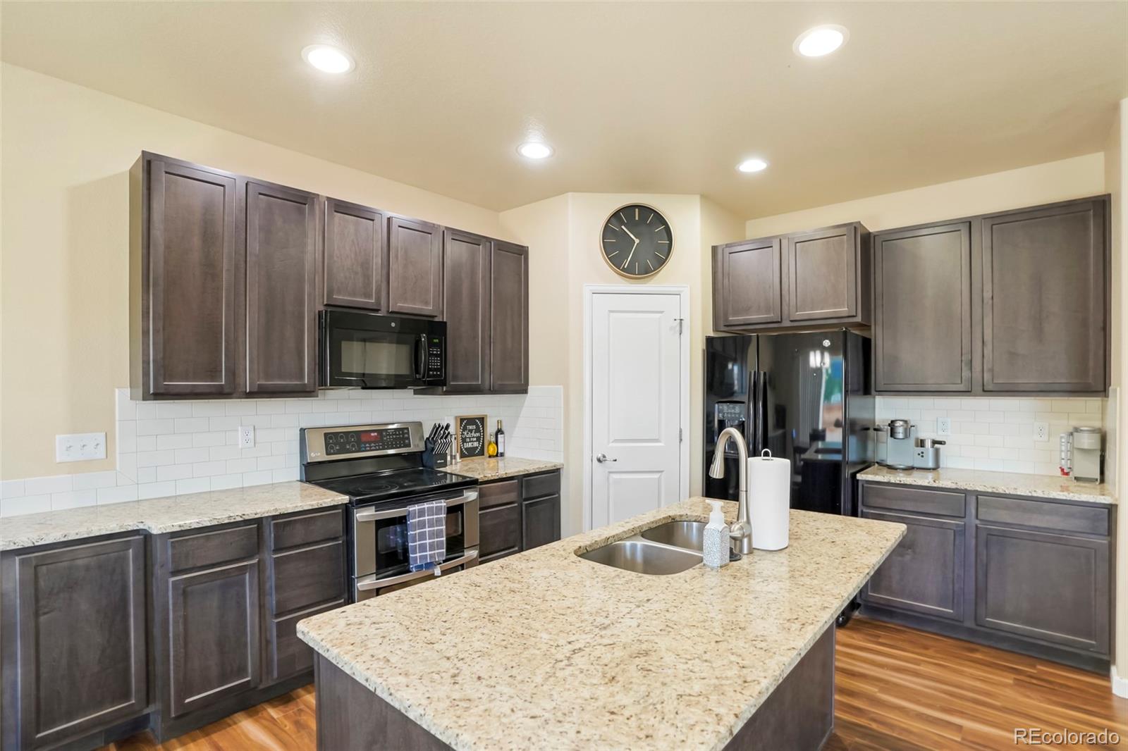 MLS Image #16 for 914  pioneer drive,milliken, Colorado