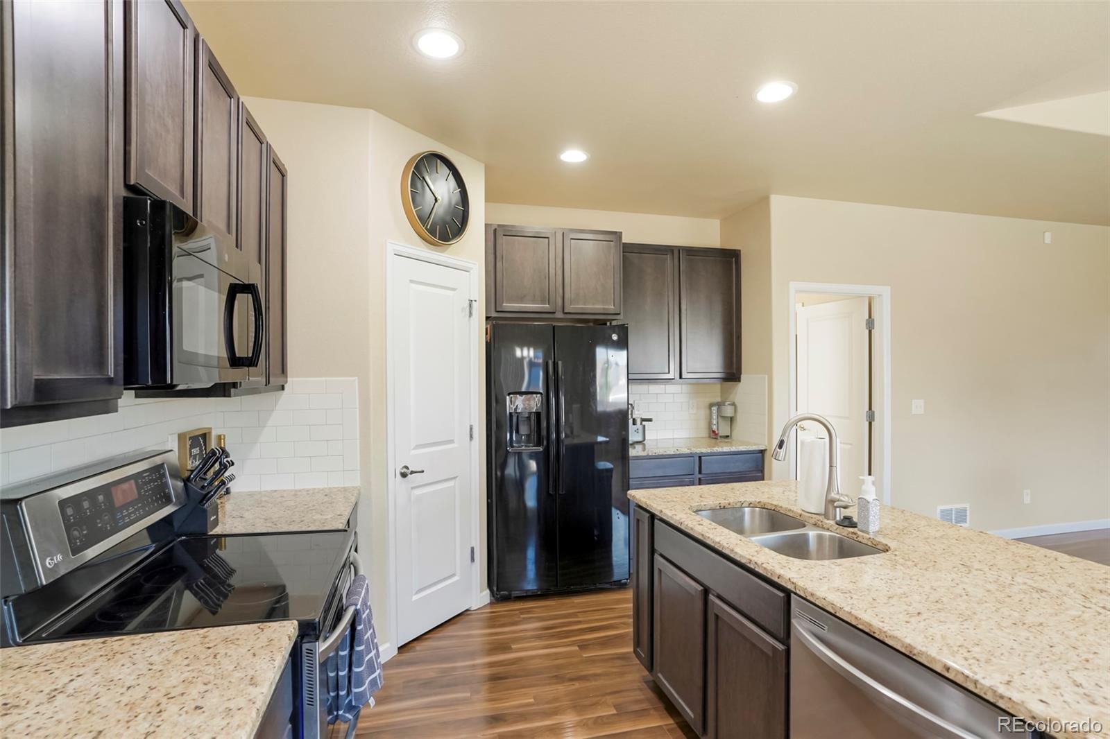 MLS Image #17 for 914  pioneer drive,milliken, Colorado