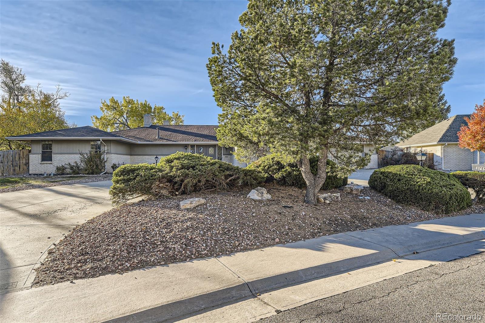 MLS Image #29 for 3755 s willow circle,denver, Colorado