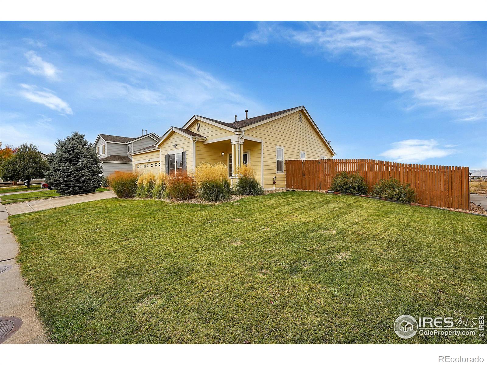 MLS Image #3 for 215  elizabeth st cir,dacono, Colorado