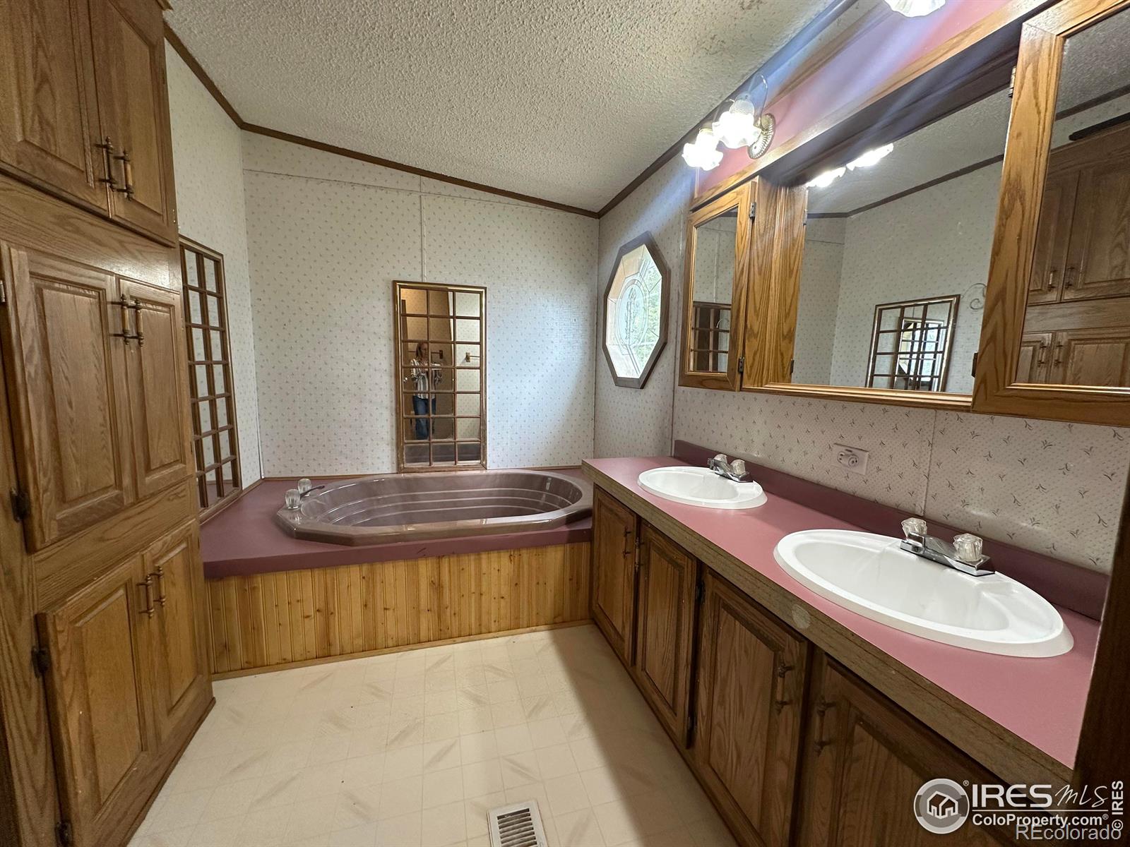 MLS Image #25 for 4393  green mountain drive,livermore, Colorado