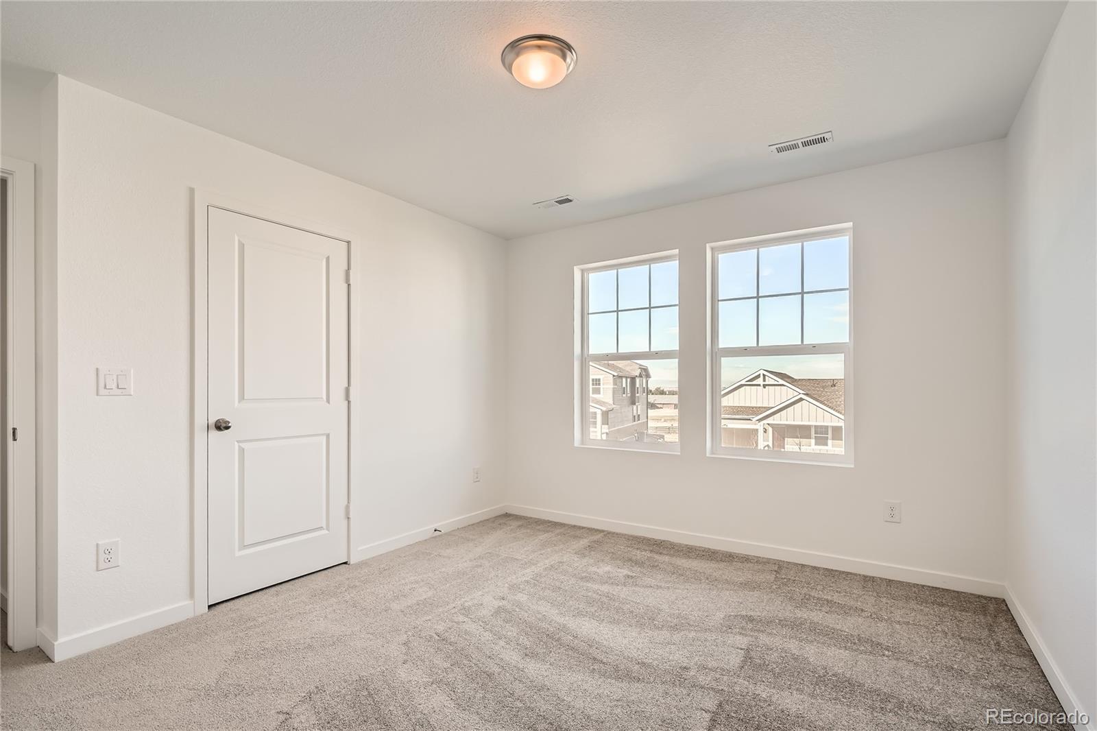 MLS Image #6 for 16092 e 111th circle,commerce city, Colorado