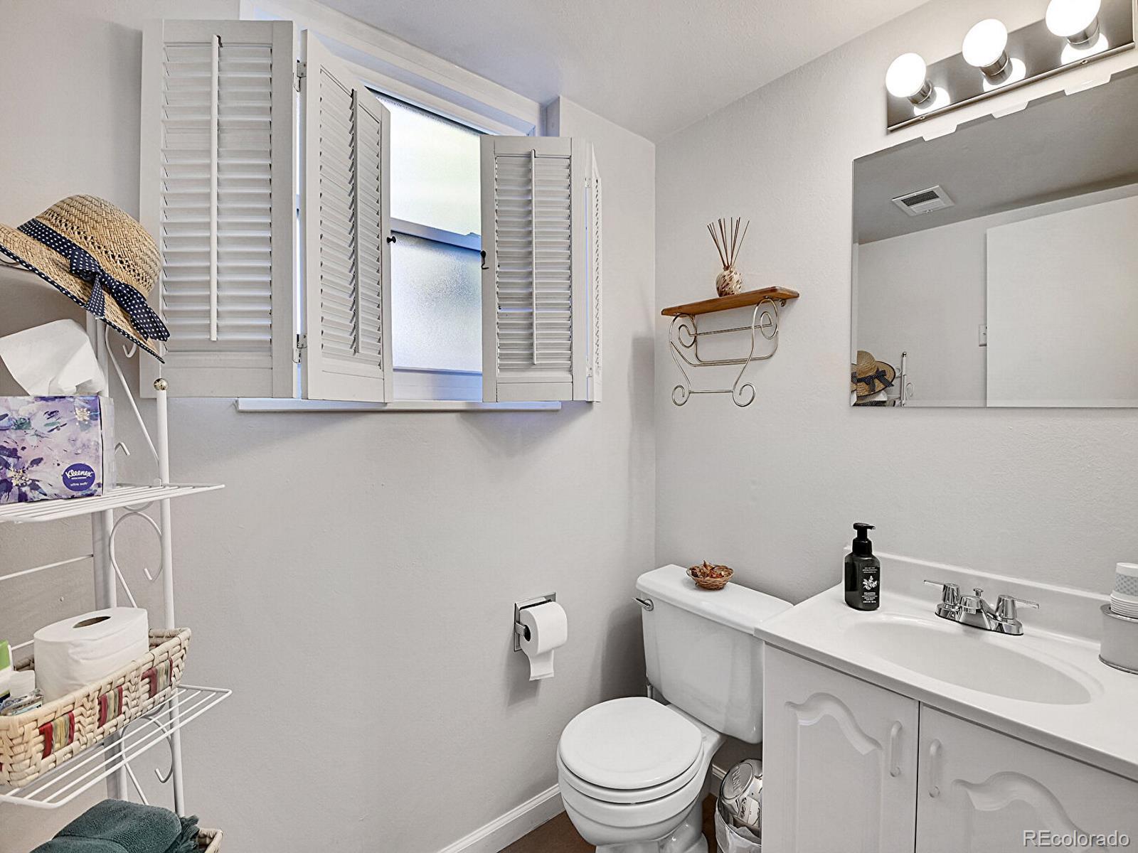 MLS Image #17 for 6430 s kendall street,littleton, Colorado