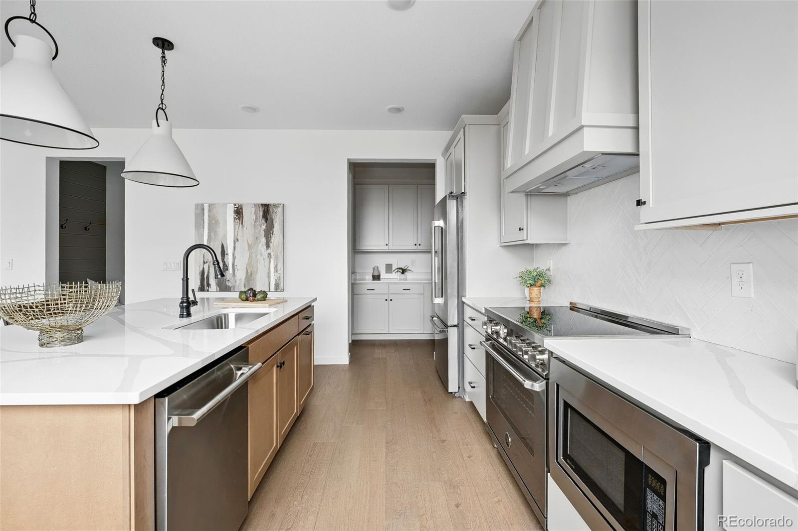 MLS Image #13 for 924  sunflower street,louisville, Colorado