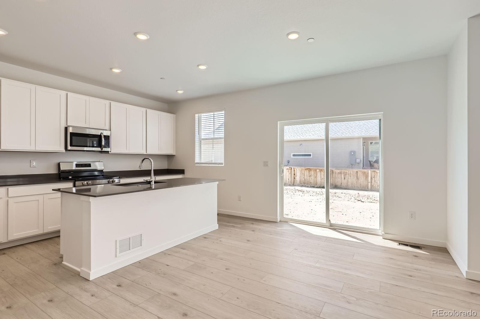 MLS Image #5 for 16686 e 110th avenue,commerce city, Colorado