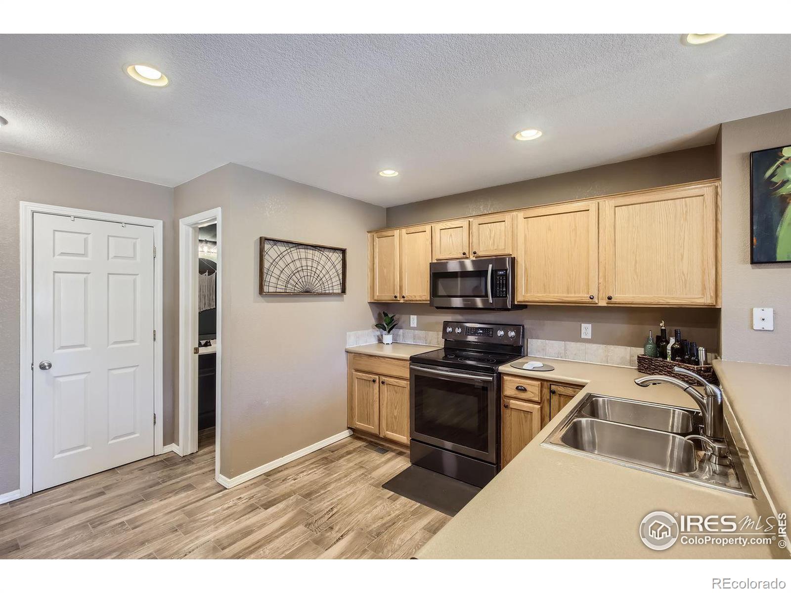 MLS Image #9 for 2083  village drive,milliken, Colorado