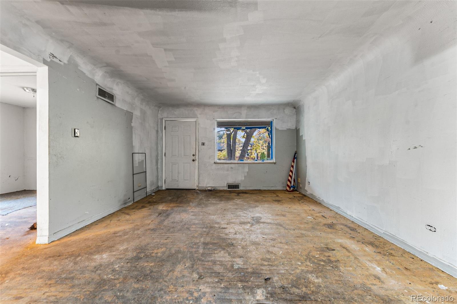 MLS Image #14 for 1130 s harrison street,denver, Colorado