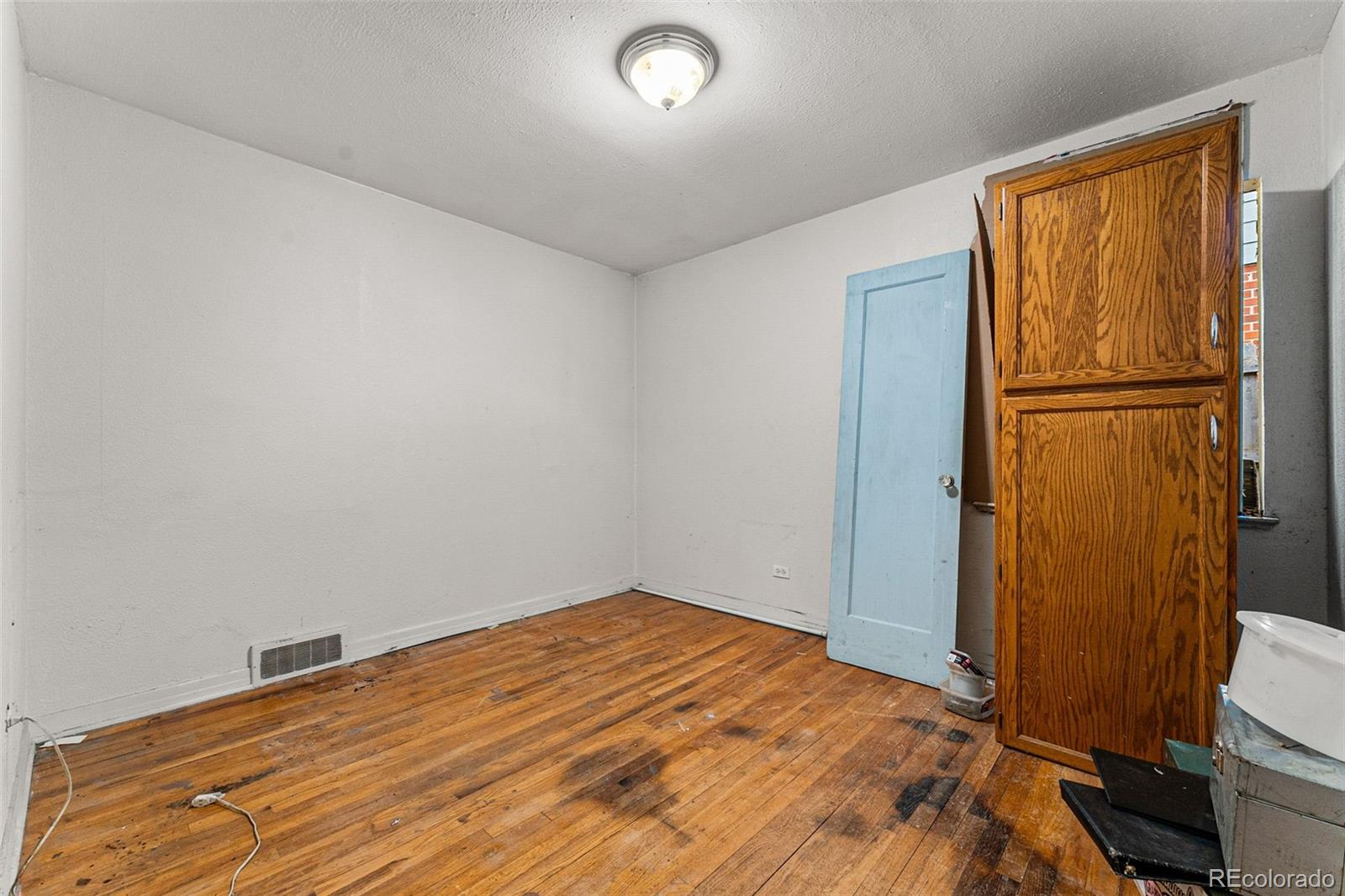 MLS Image #21 for 1130 s harrison street,denver, Colorado