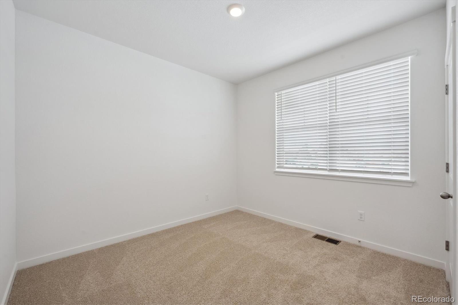 MLS Image #4 for 13705  siltstone place,mead, Colorado