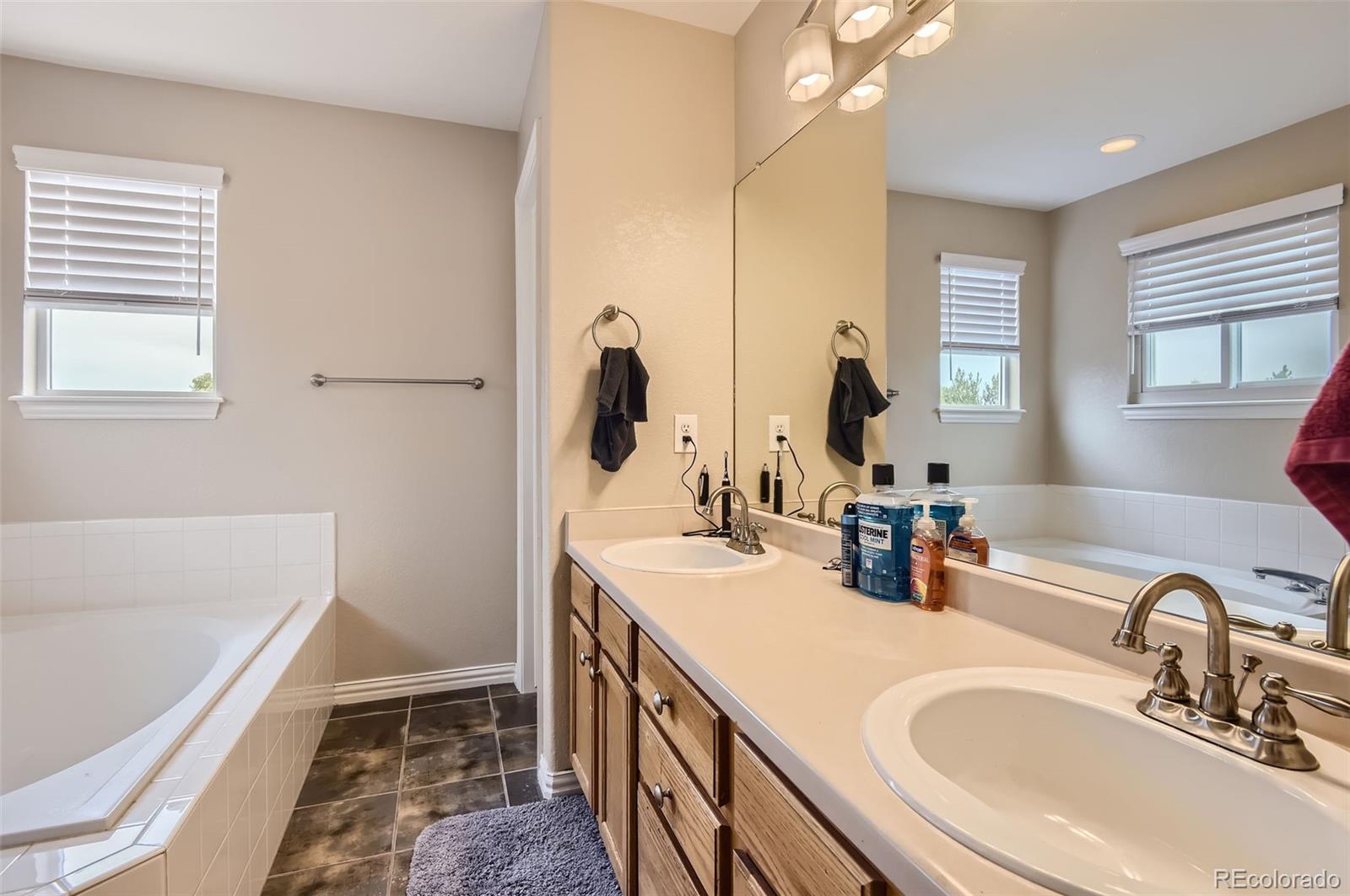 MLS Image #13 for 2921 s tower way,aurora, Colorado