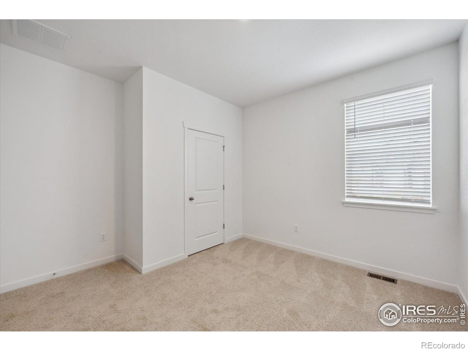 MLS Image #11 for 13705  siltstone place,mead, Colorado