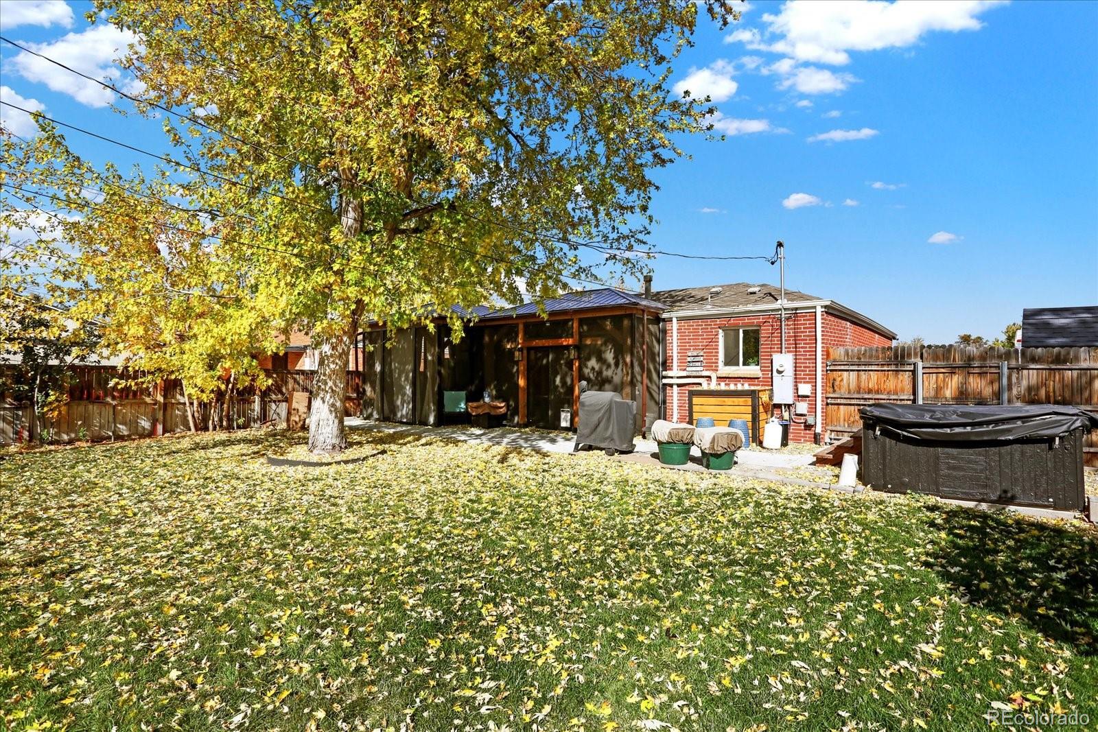 MLS Image #38 for 1375 s vrain way,denver, Colorado