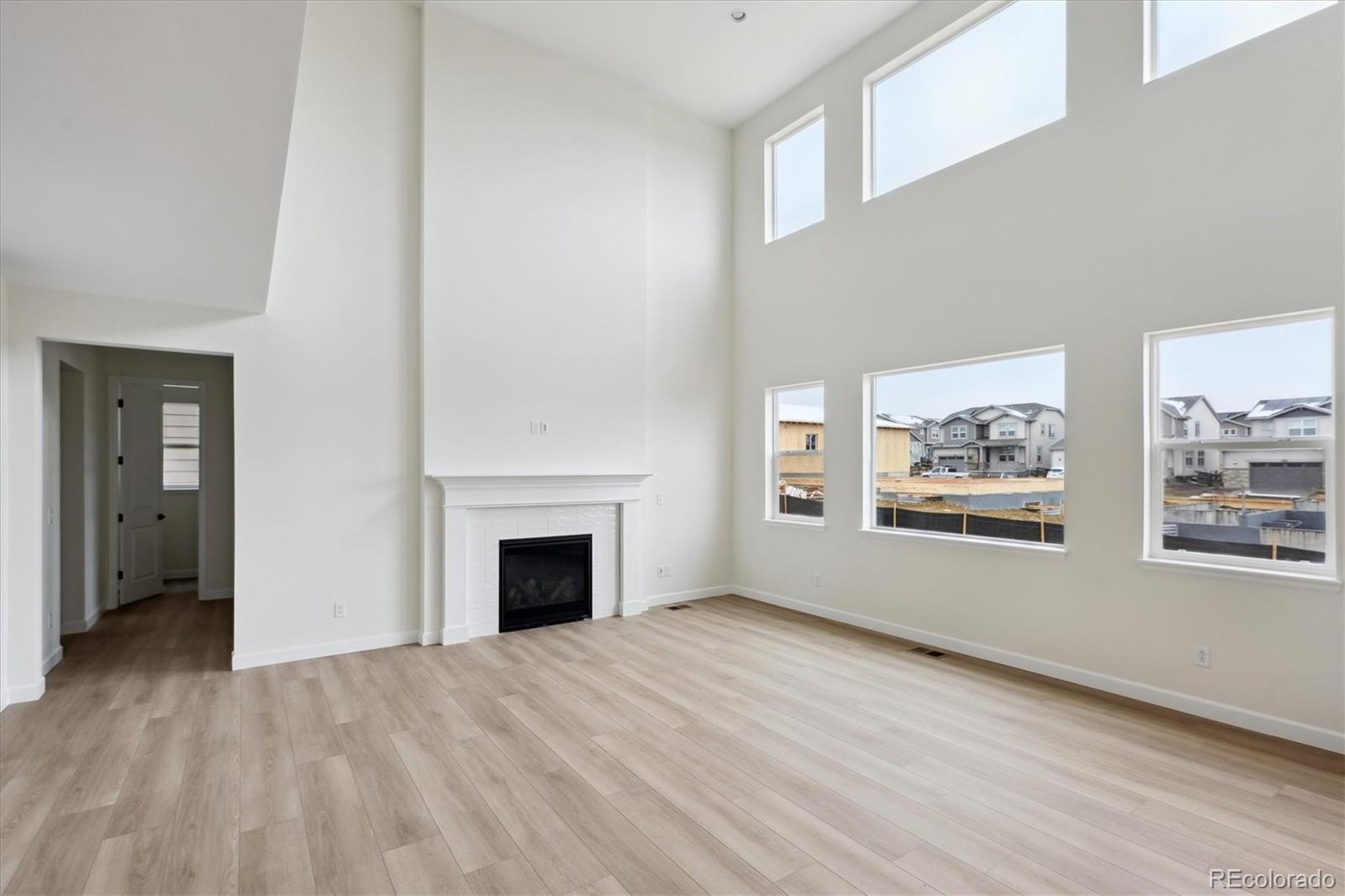 MLS Image #2 for 5537  riverbend avenue,firestone, Colorado