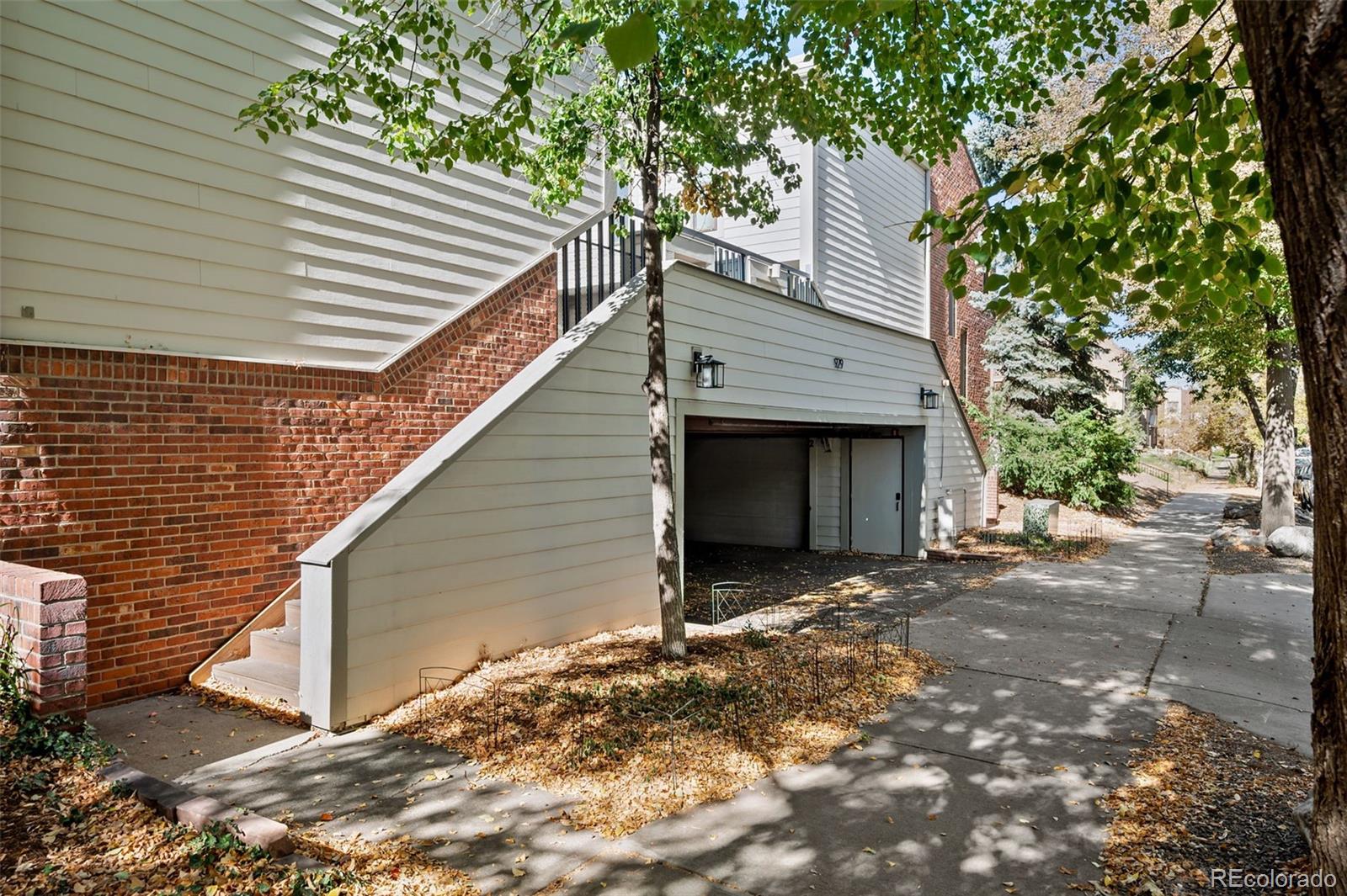 MLS Image #3 for 929 n washington street,denver, Colorado