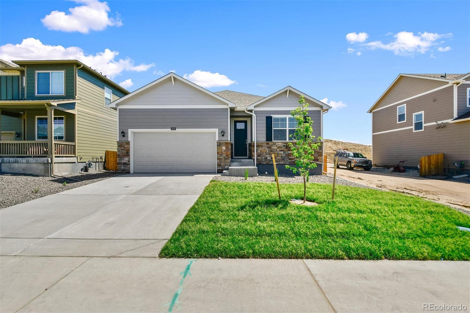 MLS Image #3 for 363  hummingbird lane,johnstown, Colorado