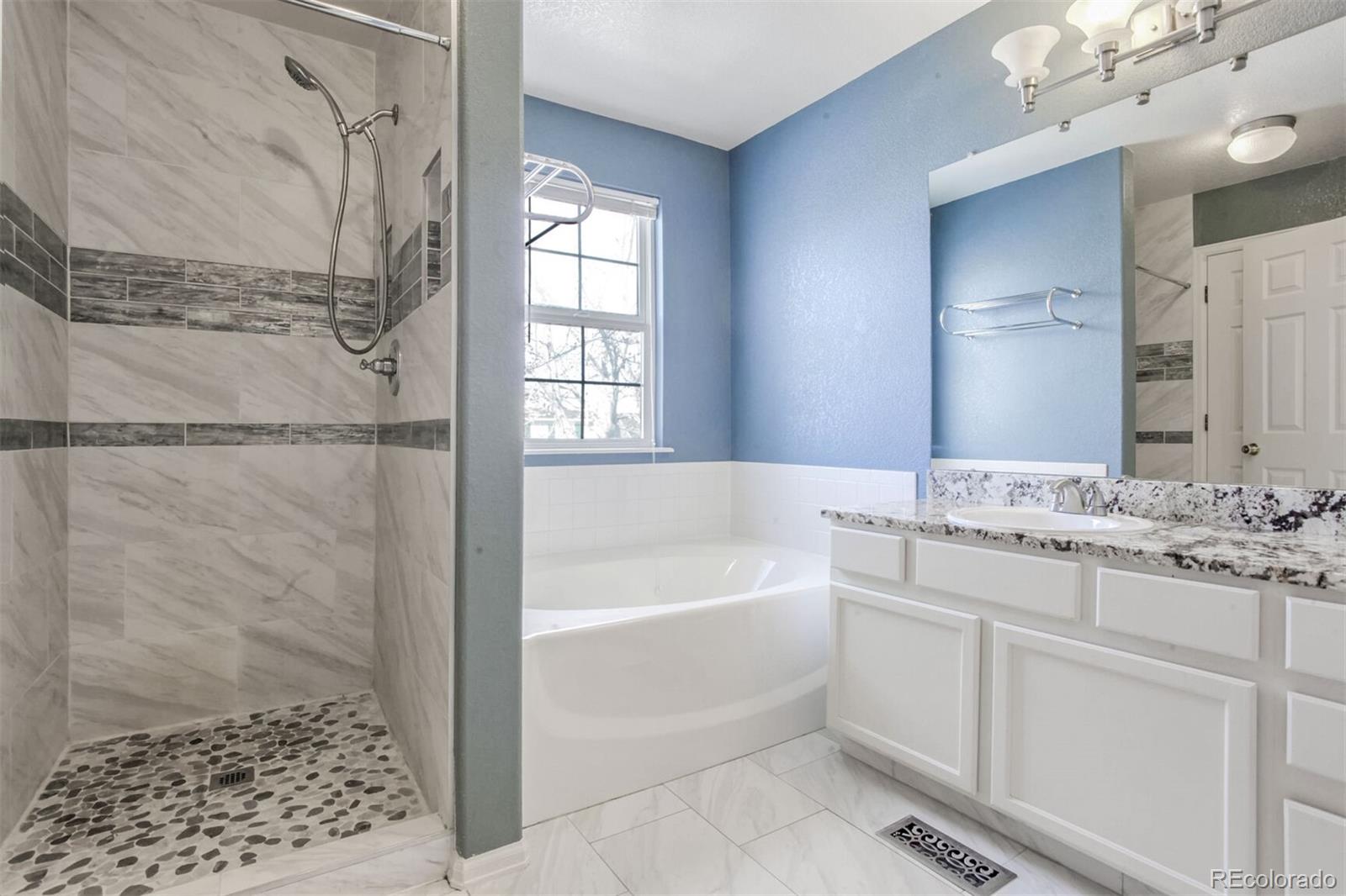 MLS Image #12 for 5462 s valdai way,aurora, Colorado