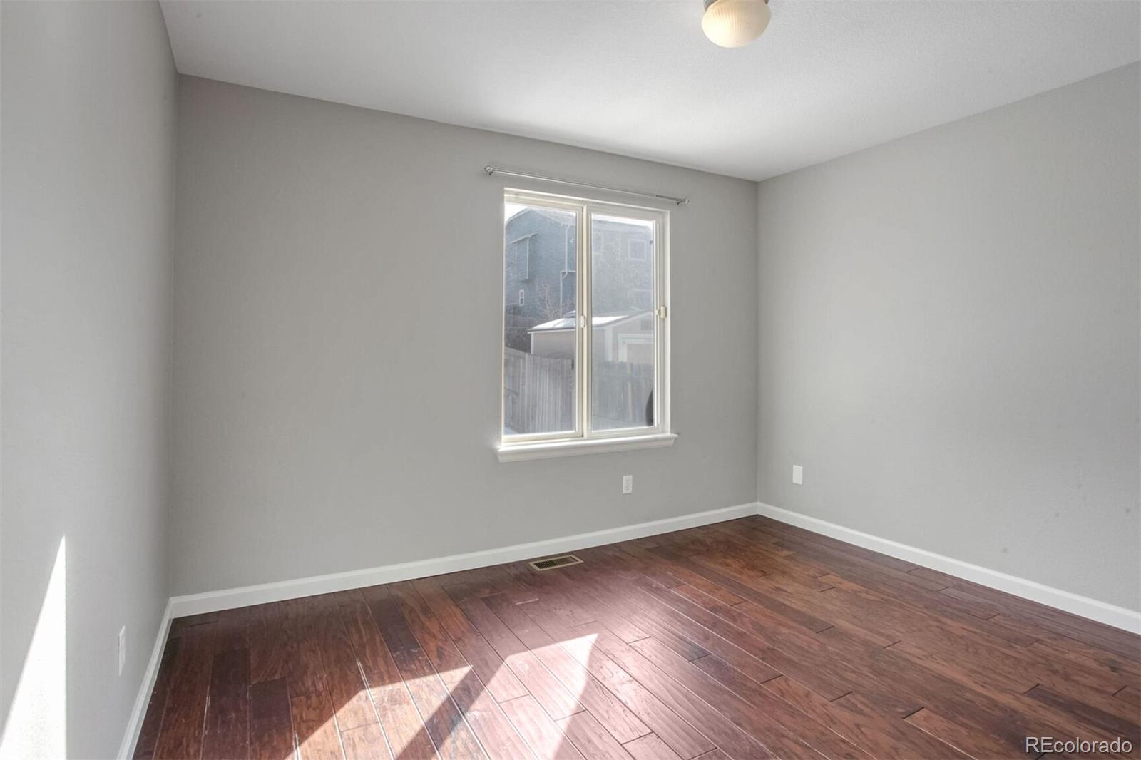 MLS Image #18 for 5462 s valdai way,aurora, Colorado