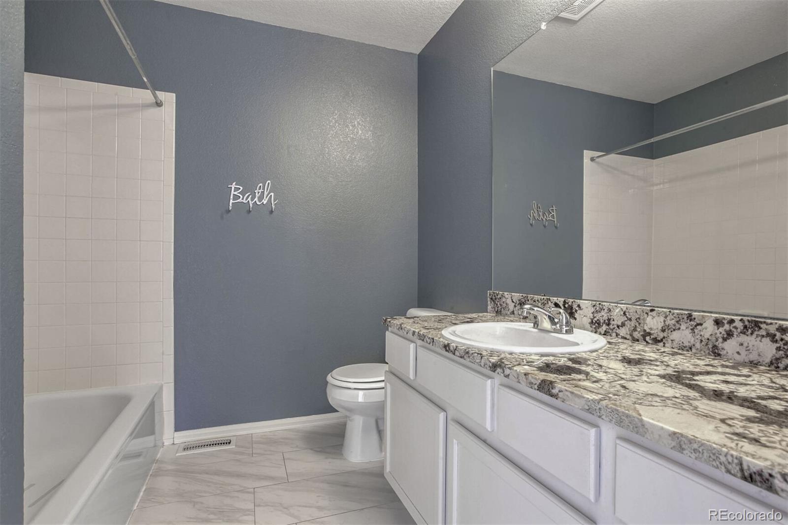 MLS Image #21 for 5462 s valdai way,aurora, Colorado