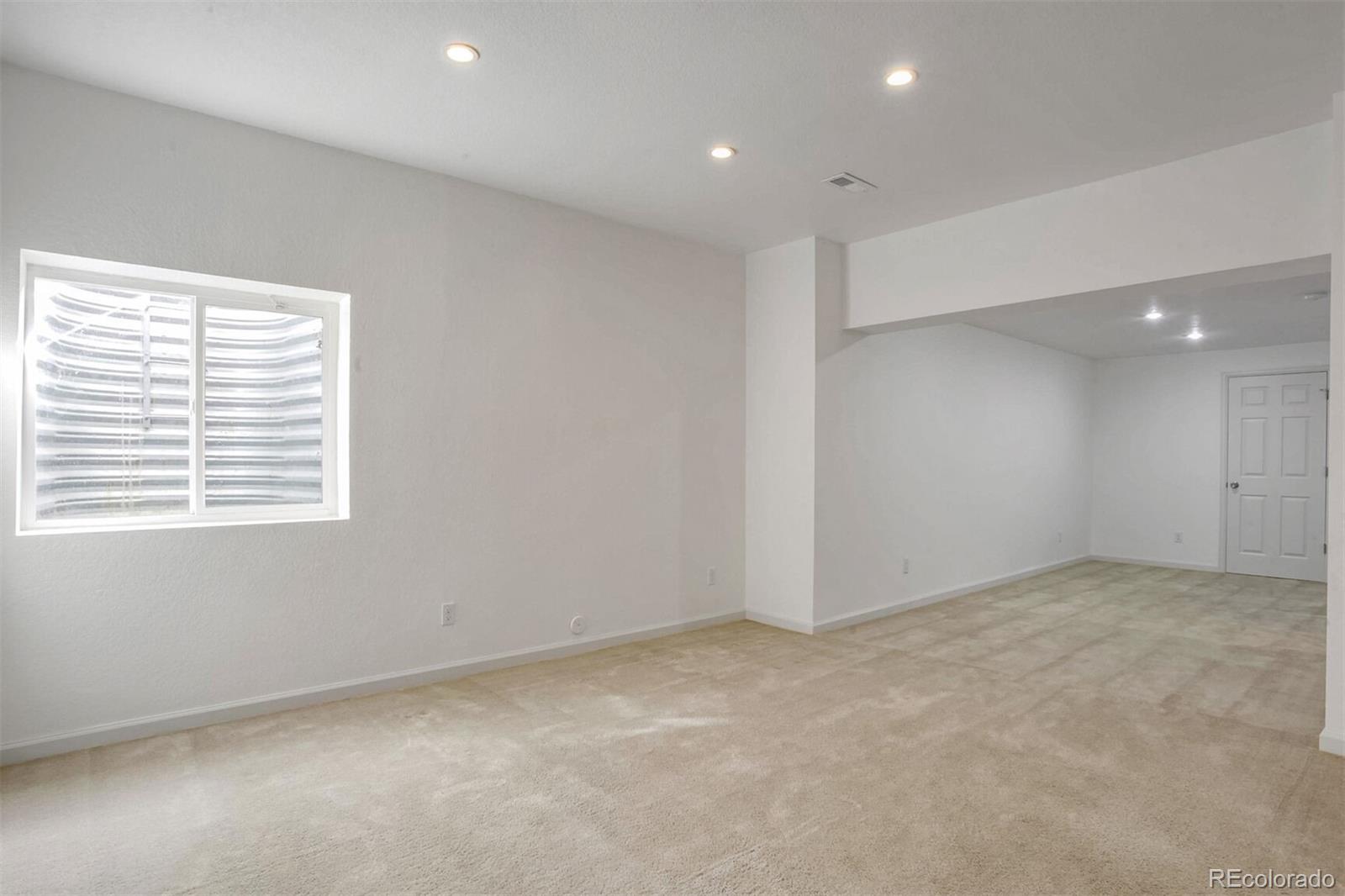 MLS Image #22 for 5462 s valdai way,aurora, Colorado