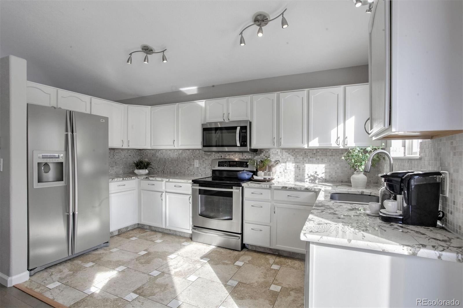 MLS Image #5 for 5462 s valdai way,aurora, Colorado