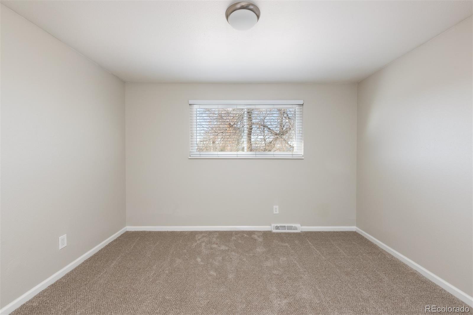 MLS Image #18 for 13766  omega circle,lone tree, Colorado