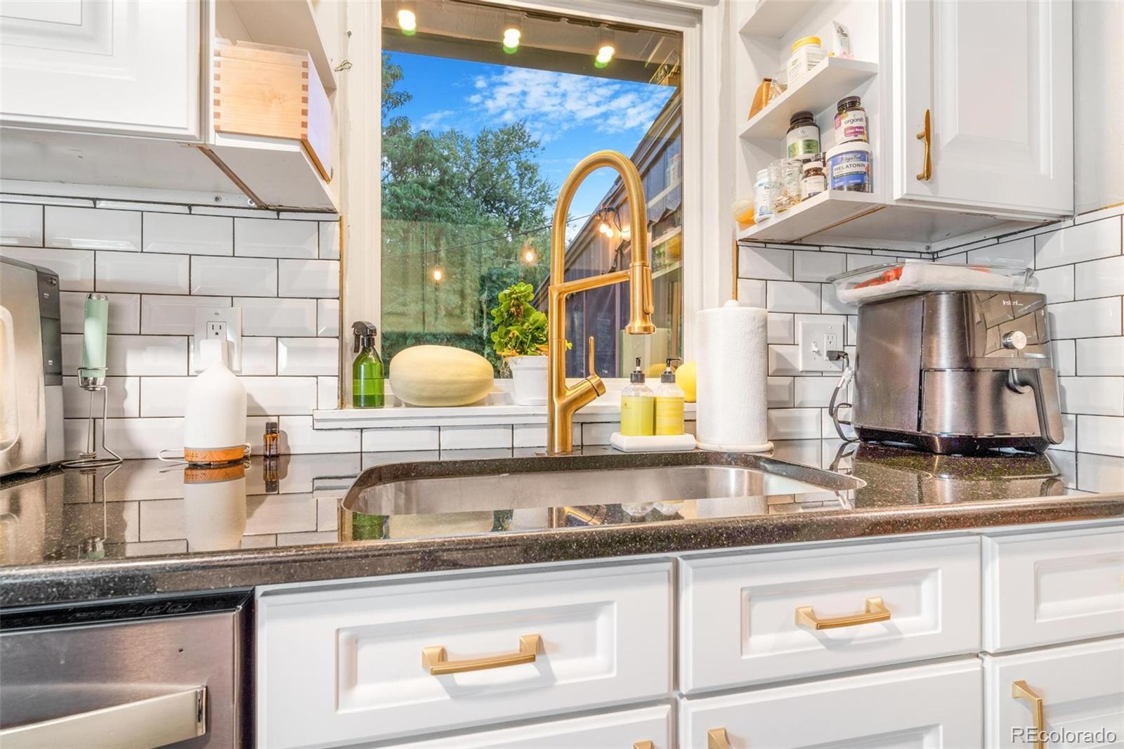 MLS Image #8 for 990  flower street,lakewood, Colorado