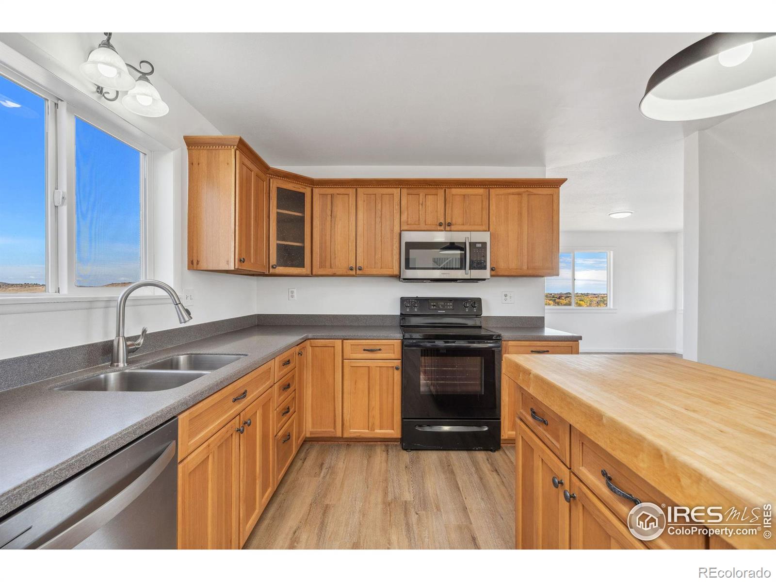 MLS Image #8 for 8333  coyote run,loveland, Colorado