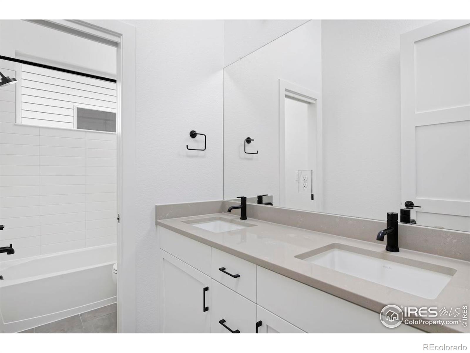 MLS Image #10 for 731  kubat lane,longmont, Colorado