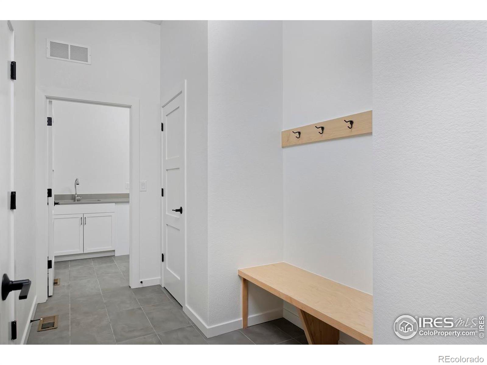 MLS Image #5 for 731  kubat lane,longmont, Colorado
