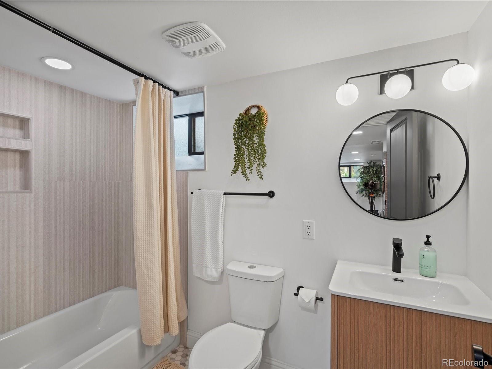 MLS Image #37 for 1640 e virginia avenue,denver, Colorado
