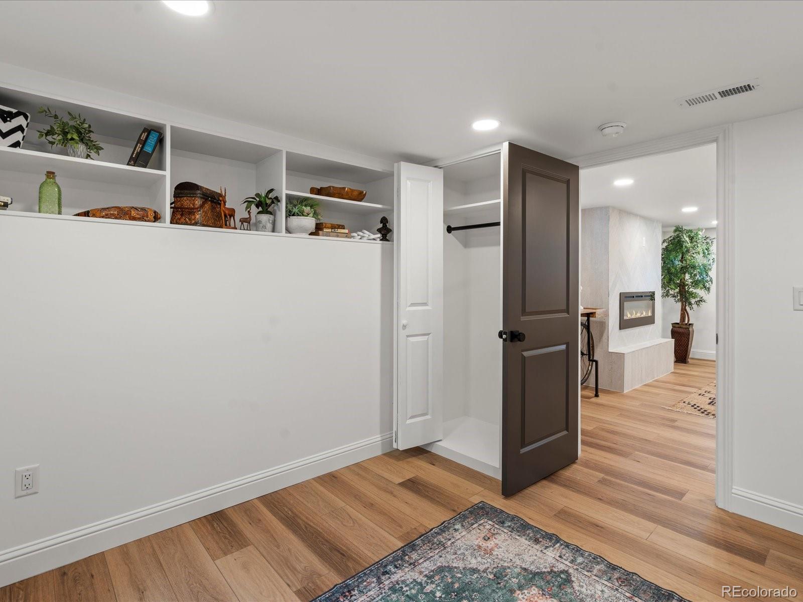 MLS Image #39 for 1640 e virginia avenue,denver, Colorado