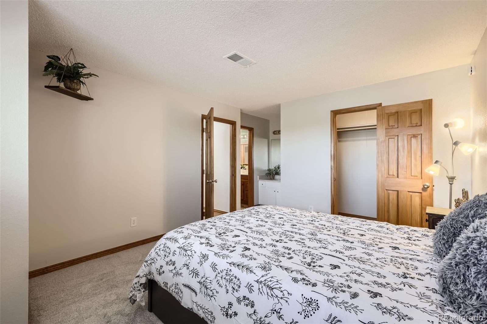 MLS Image #11 for 7215 s gaylord street,littleton, Colorado