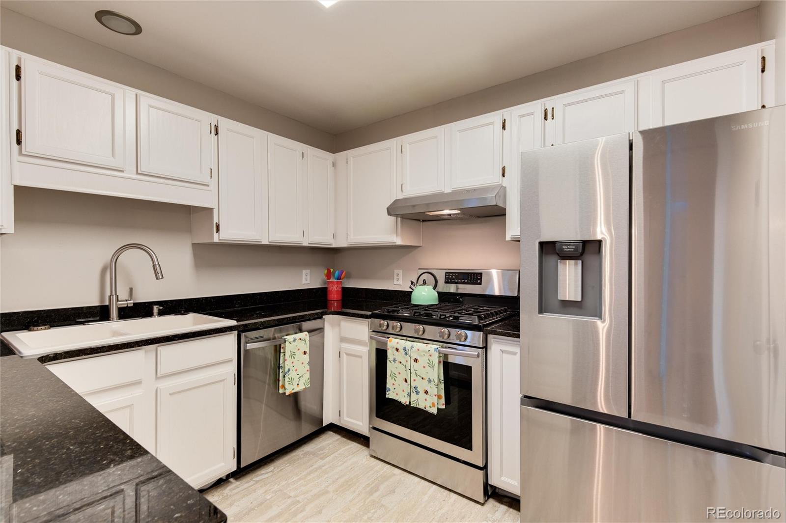 MLS Image #13 for 2058 s balsam street,lakewood, Colorado