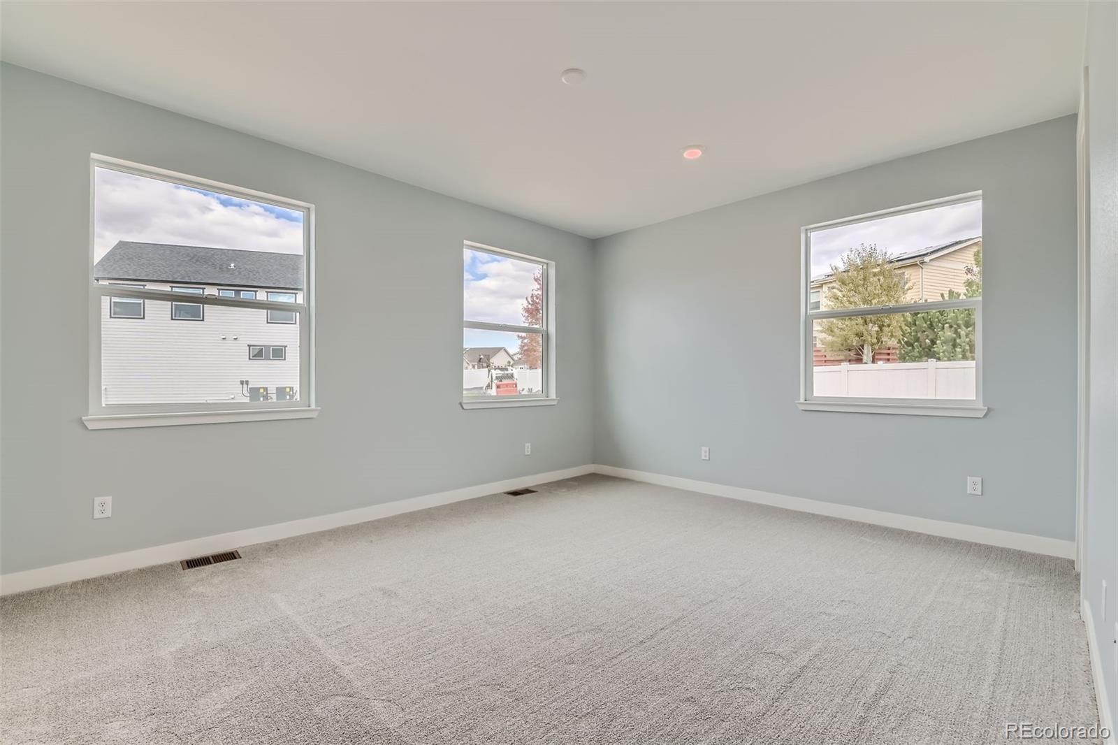 MLS Image #15 for 416 s hawthorn street,frederick, Colorado