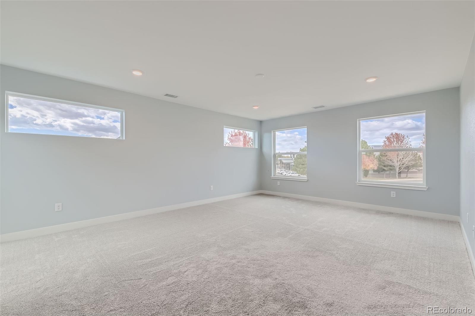 MLS Image #18 for 416 s hawthorn street,frederick, Colorado