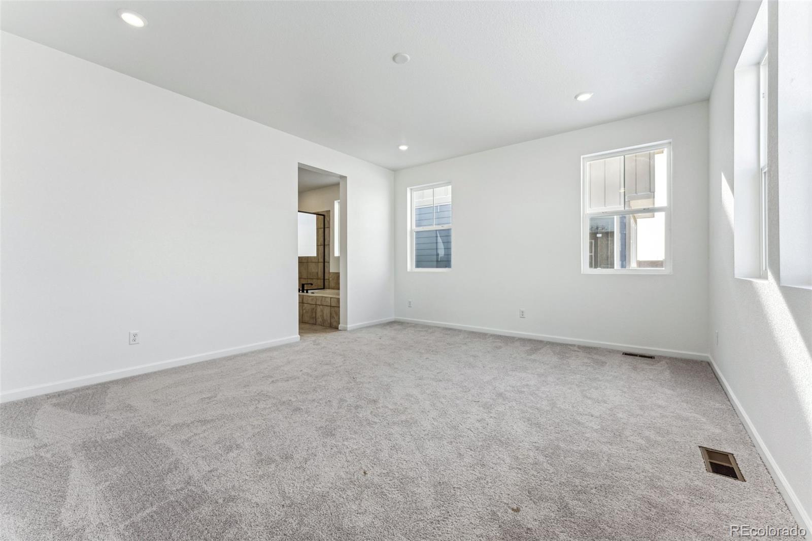 MLS Image #17 for 3361 n buchanan way,aurora, Colorado
