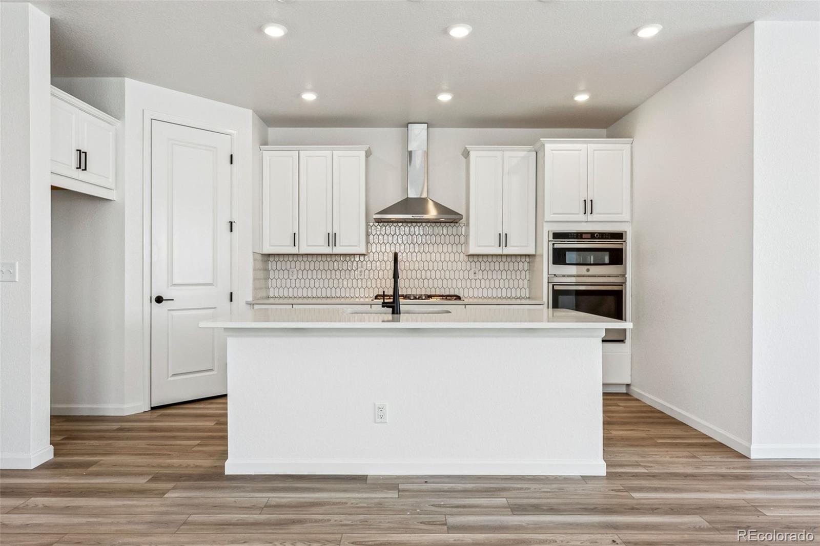 MLS Image #6 for 3361 n buchanan way,aurora, Colorado