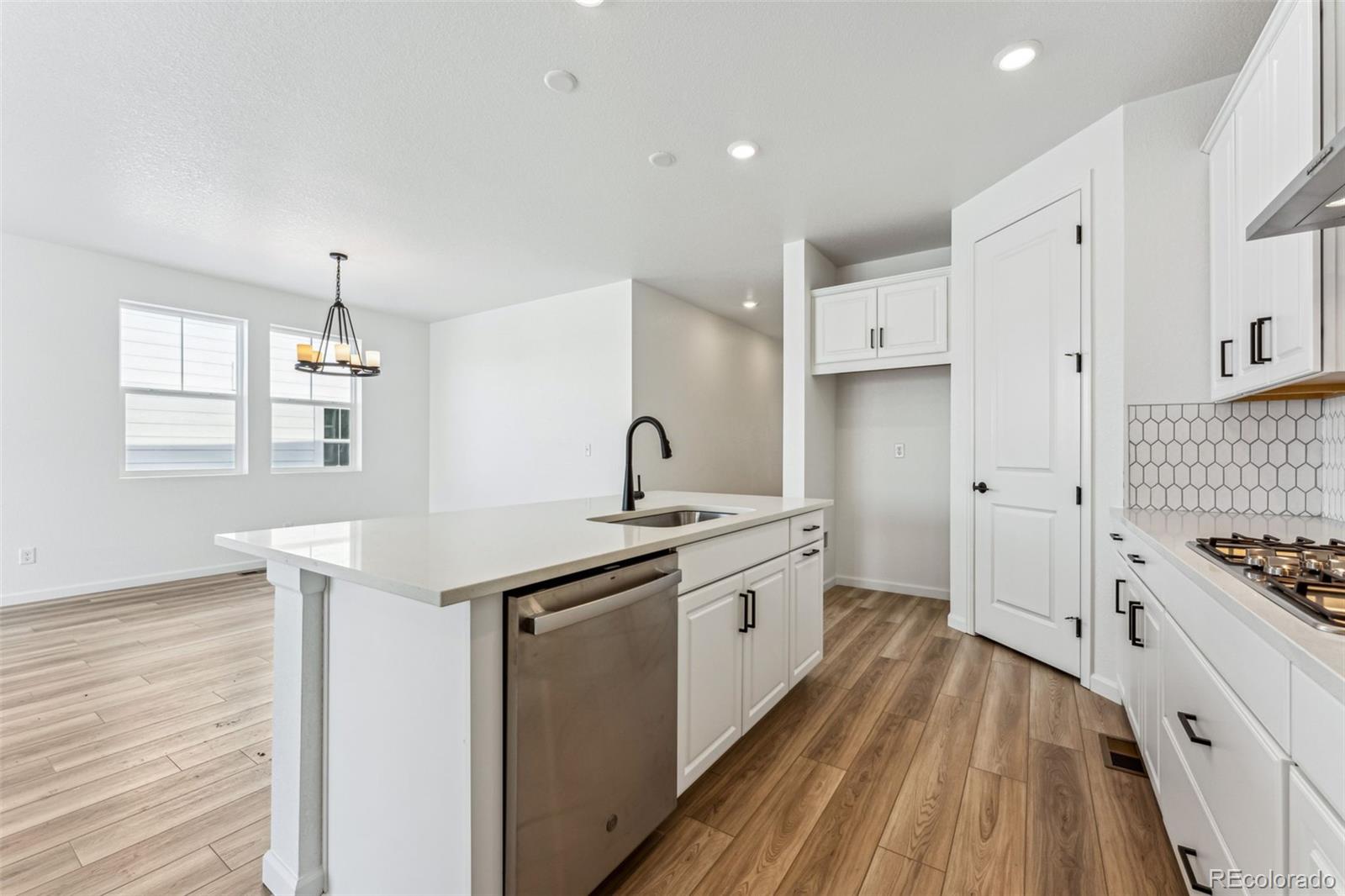 MLS Image #9 for 3361 n buchanan way,aurora, Colorado