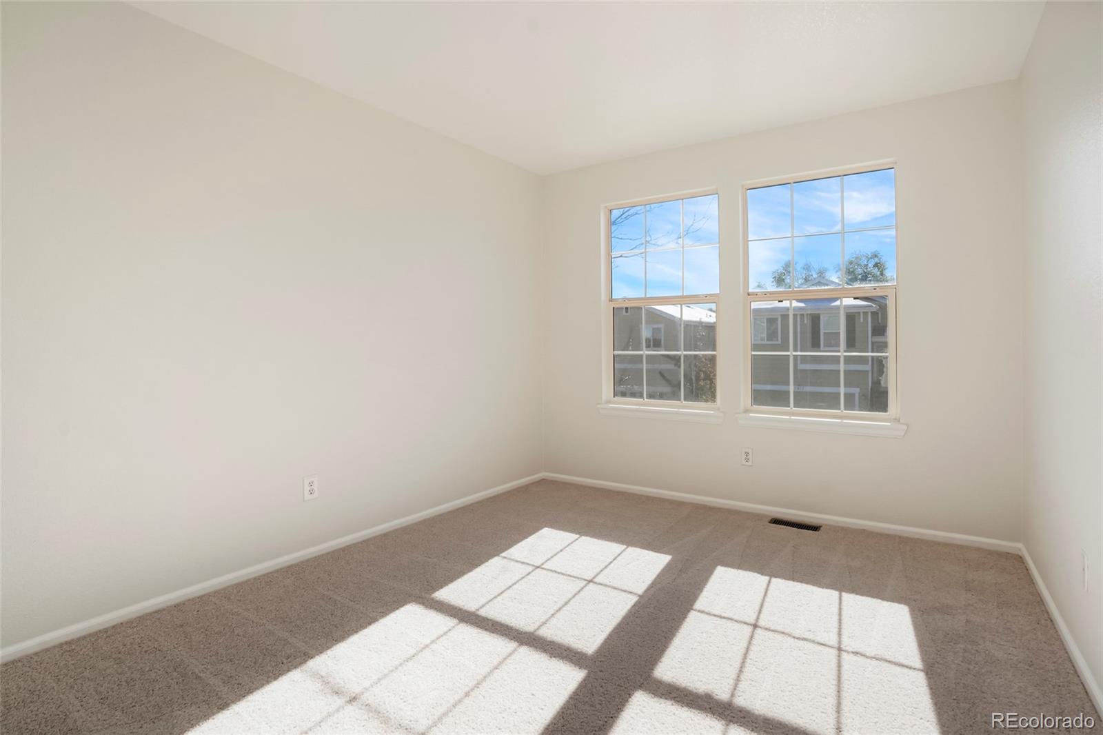 MLS Image #20 for 3881 w kenyon avenue,denver, Colorado