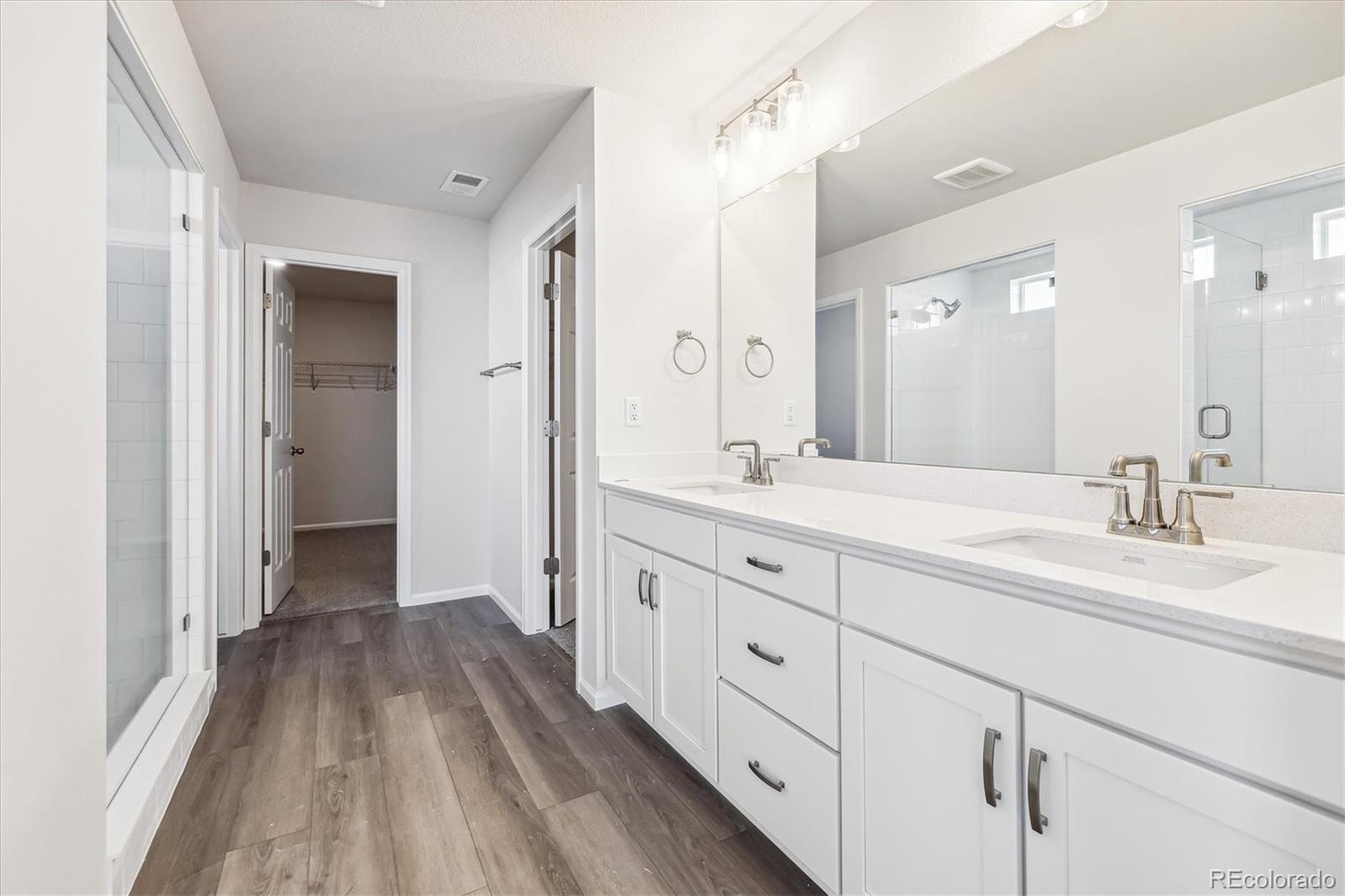 MLS Image #11 for 24955 e 41st avenue,aurora, Colorado