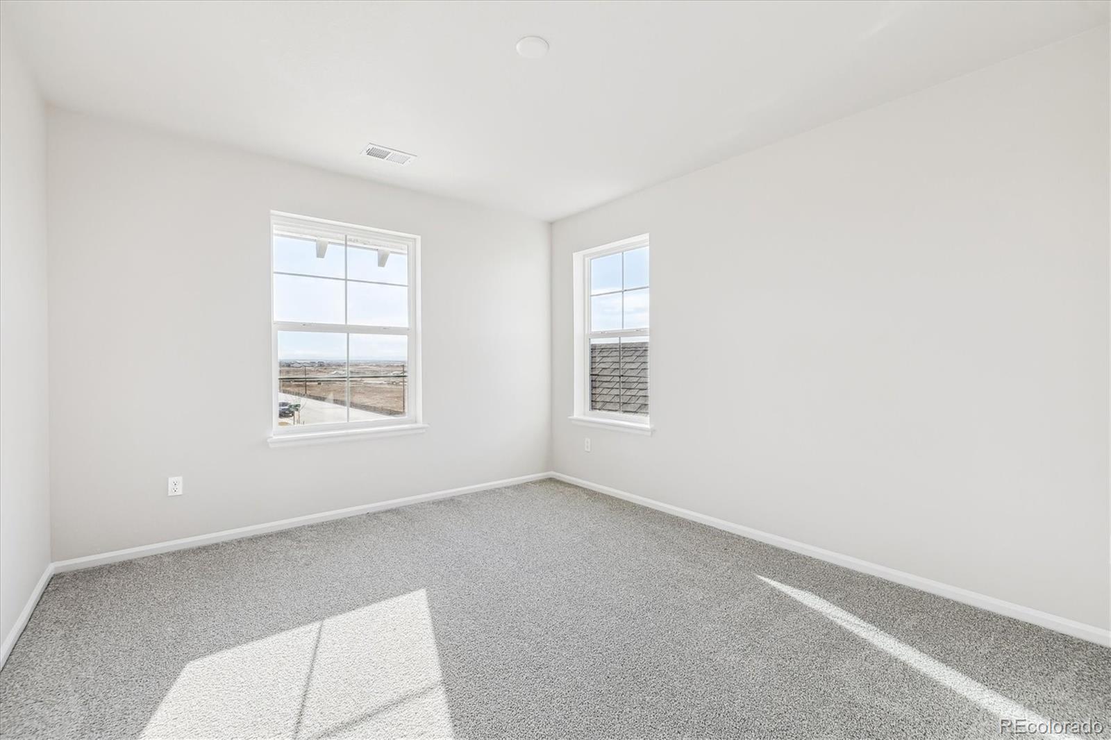 MLS Image #15 for 24955 e 41st avenue,aurora, Colorado