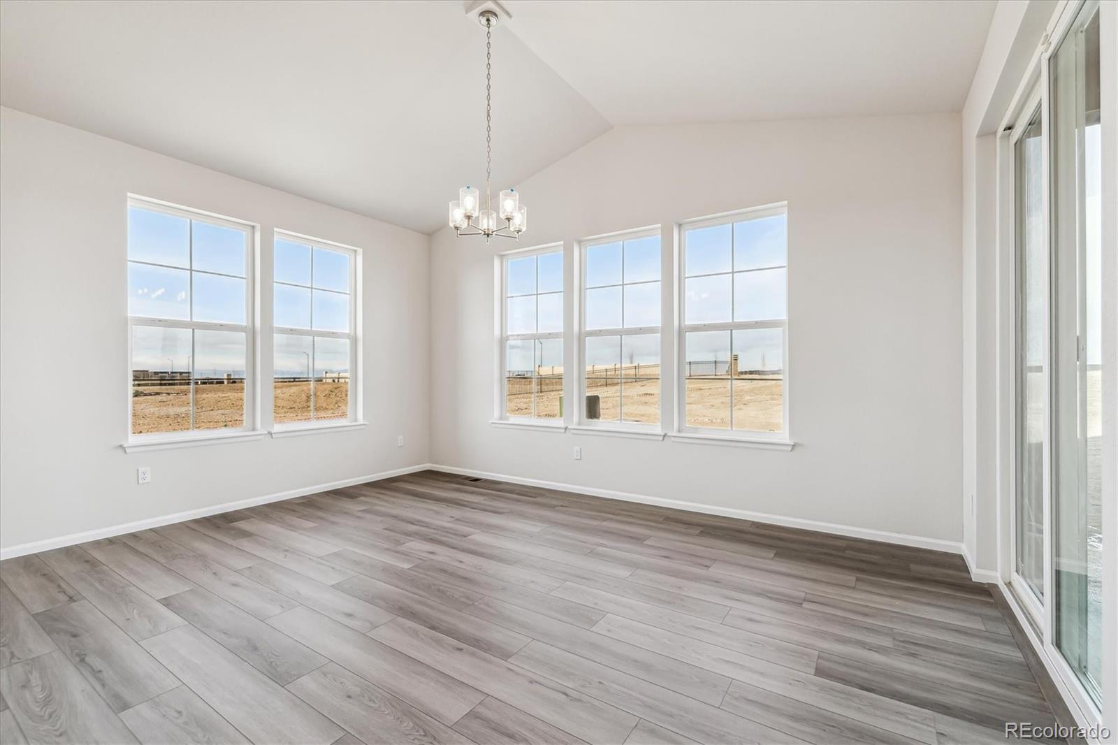 MLS Image #8 for 24955 e 41st avenue,aurora, Colorado