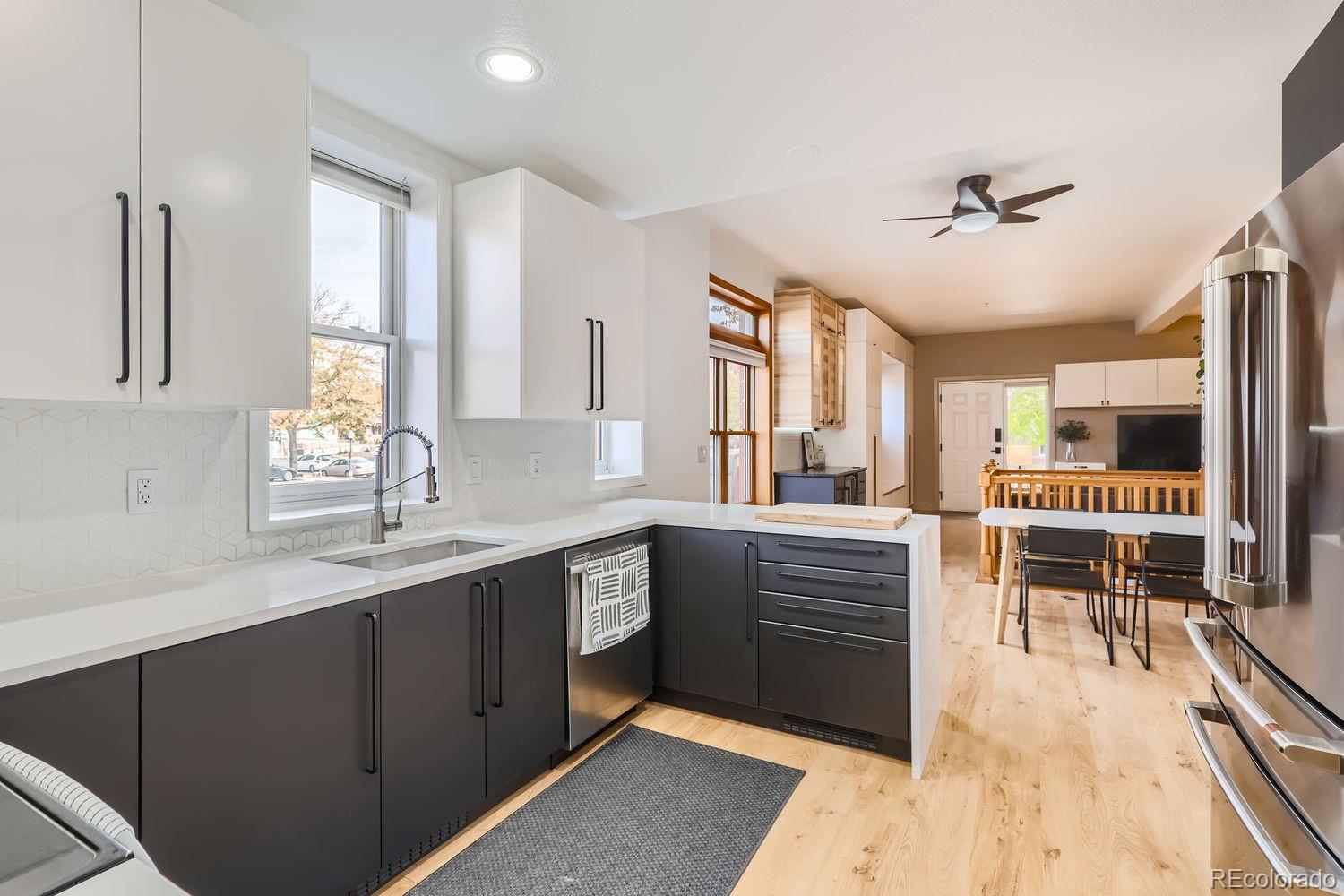 MLS Image #7 for 1647 n clarkson street,denver, Colorado