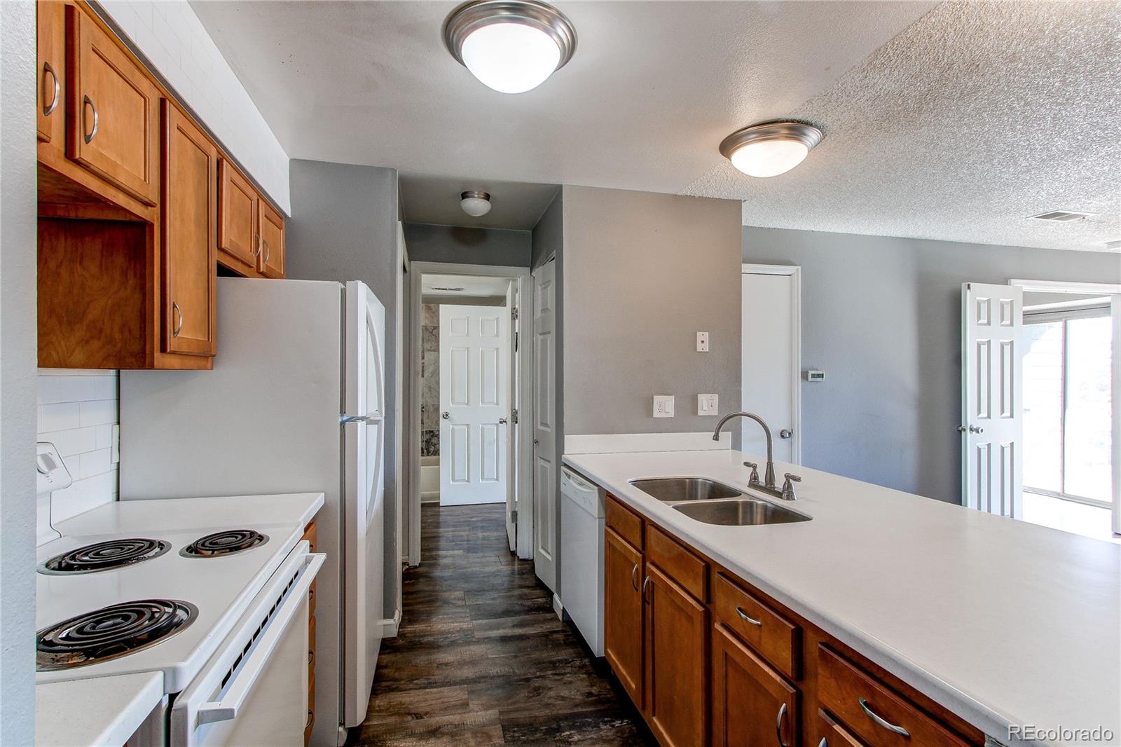 MLS Image #4 for 8843  colorado boulevard,thornton, Colorado