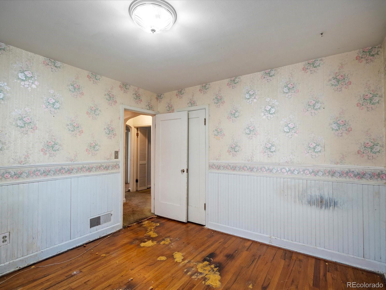 MLS Image #14 for 2770 s emerson street,englewood, Colorado