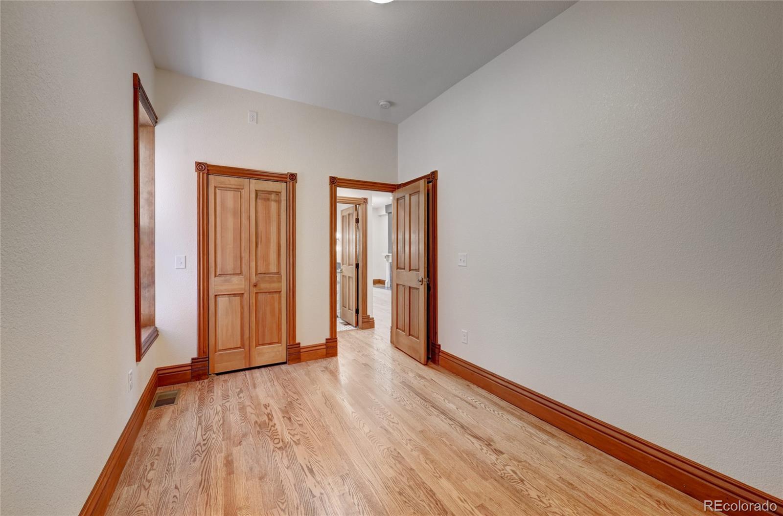 MLS Image #14 for 121 w cedar avenue,denver, Colorado